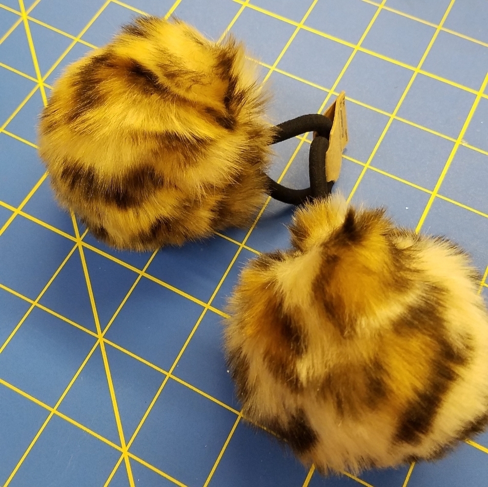 Leopard Faux Fur Hair Keepers/Ponies 1 Pair